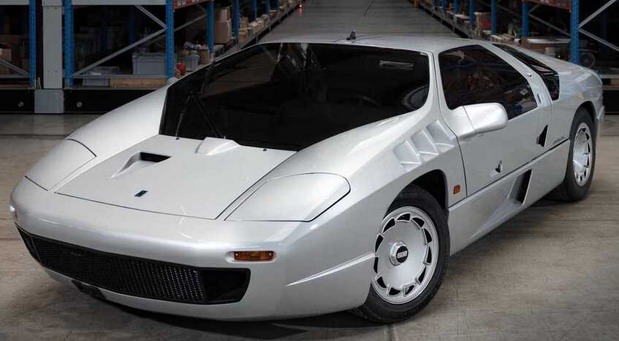 Isdera Imperator 108i