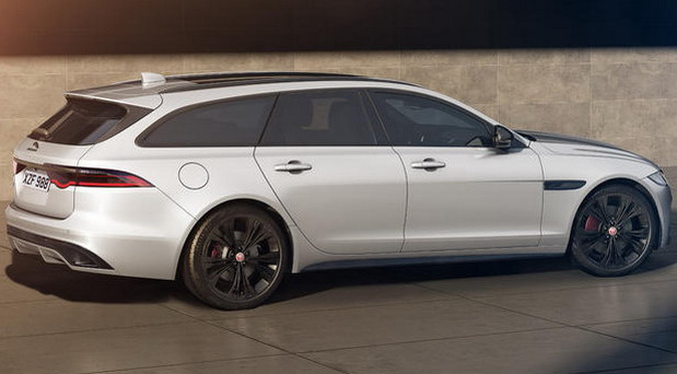 Jaguar R-Dynamic Black Jaguar R-Dynamic Black