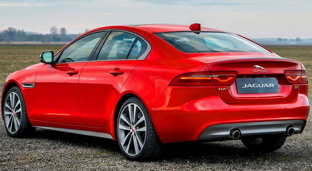 Jaguar XE 300 Sport Jaguar XE 300 Sport