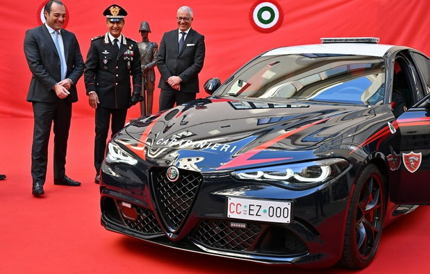 Alfa Romeo Giulia Quadrifoglio Alfa Romeo Giulia Quadrifoglio