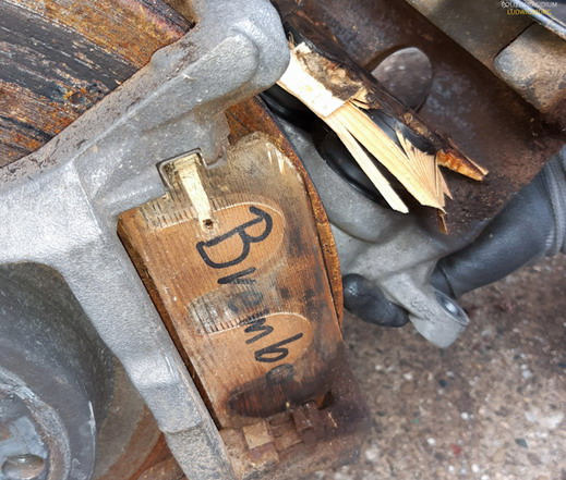 Kočione "pločice" od drveta