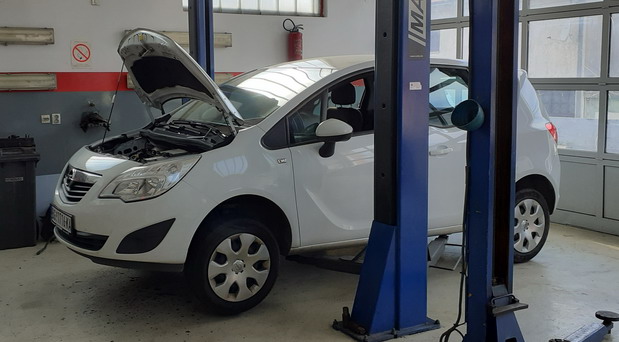 Opel Komnenović Opel Komnenović