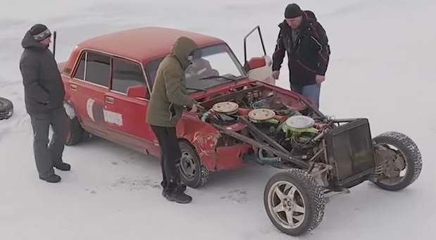 Lada sa tri motora