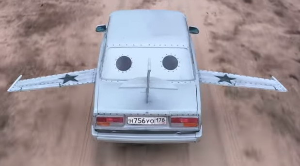 "Leteća" Lada "Leteća" Lada