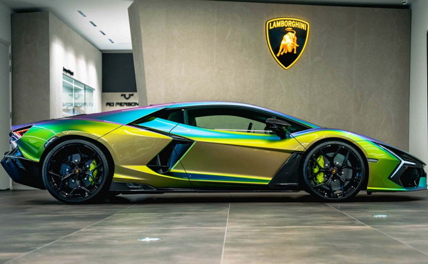 Lamborghini Revuelto Lamborghini Revuelto