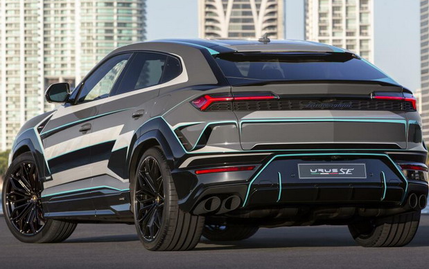Lamborghini Urus SE Miami