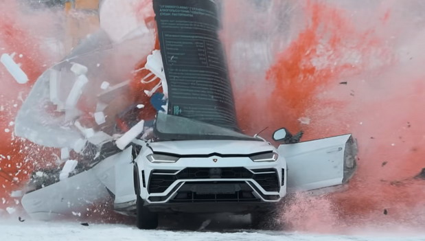 Uništeni Lamborghini Urus Uništeni Lamborghini Urus