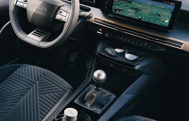 Lancia Ypsilon Turbo 100