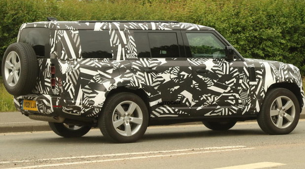Land Rover Defender 130 Land Rover Defender 130