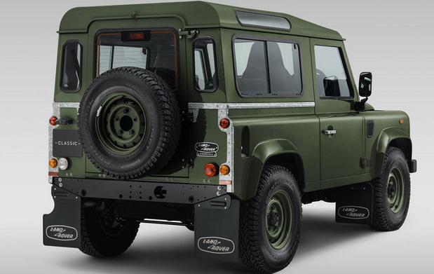 Classic Defender V8 Churchill Edition
