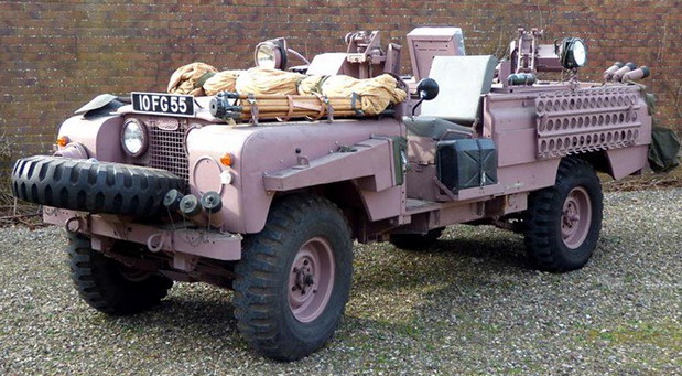Land Rover u roze izdanju Land Rover u roze izdanju