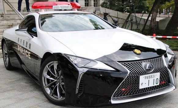 Lexus LC 500 za japansku policiju Lexus LC 500 za japansku policiju