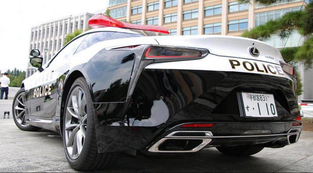 Lexus LC 500 za japansku policiju Lexus LC 500 za japansku policiju