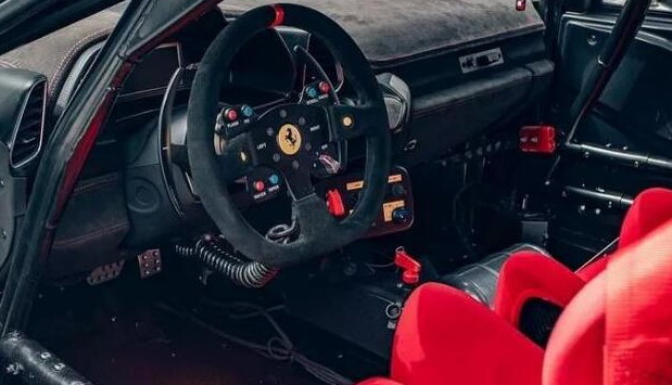 Liberty Walk Ferrari 458 Challenge