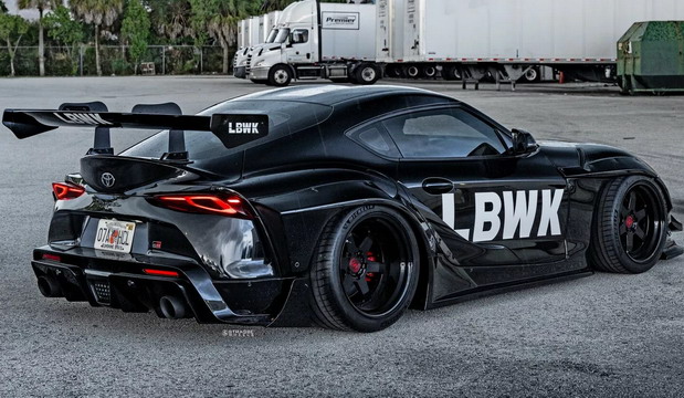 Liberty Walk Toyota Supra