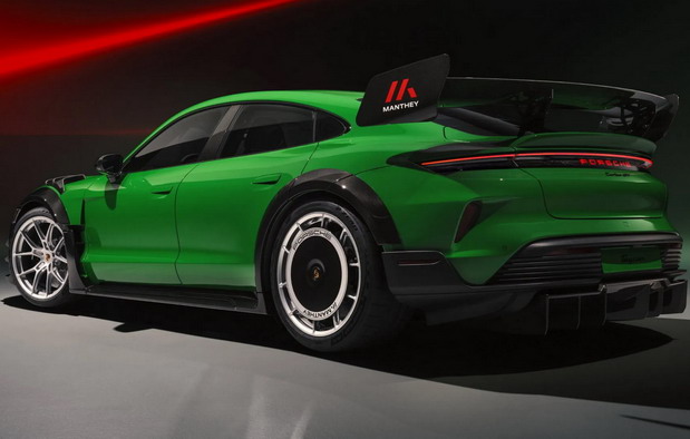Porsche Taycan Turbo GT Manthey Kit