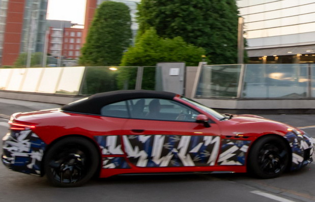 Maserati GranCabrio