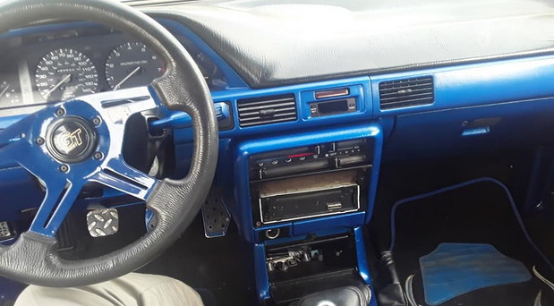 Skraćena Mazda 323 Skraćena Mazda 323