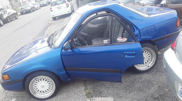 Skraćena Mazda 323 Skraćena Mazda 323