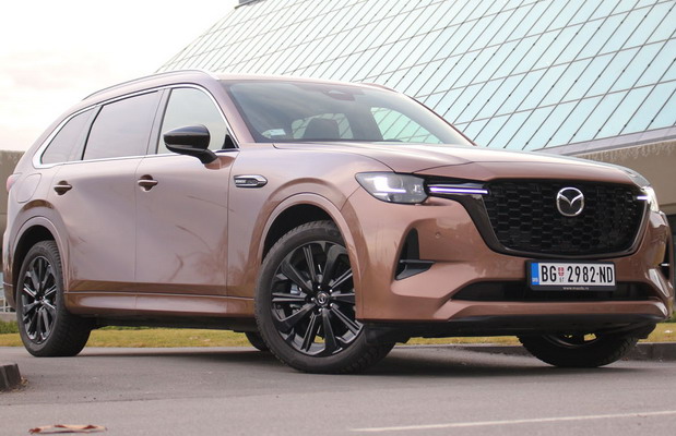 Mazda CX-80 2,5 e-Skyactiv PHEV Homura Plus Mazda CX-80 2,5 e-Skyactiv PHEV Homura Plus