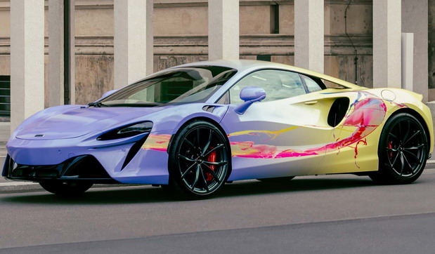 McLaren Artura Art Car