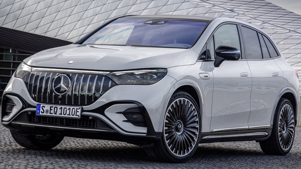 Mercedes-AMG EQE SUV 