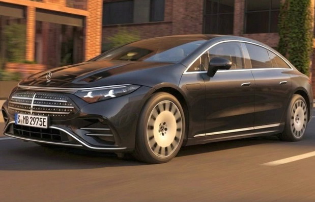 Mercedes EQS 