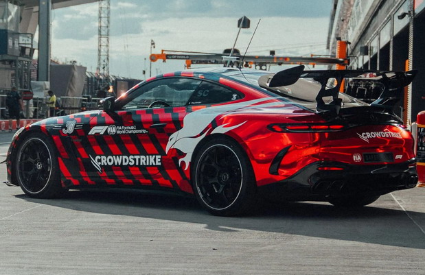 Mercedes-AMG GT 63 Pro 4Matic+ F1 Safety Car 