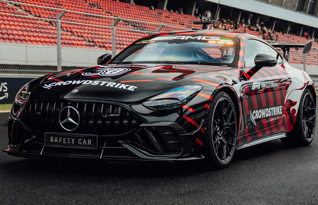 Mercedes-AMG GT 63 Pro 4Matic+ F1 Safety Car 