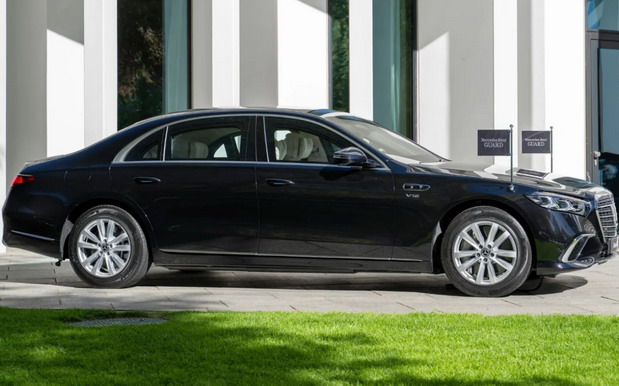 Mercedes-Benz S680 Guard Mercedes-Benz S680 Guard
