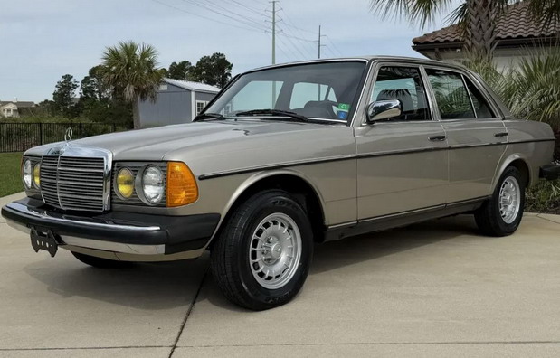 Mercedes-Benz W123 300D Turbo