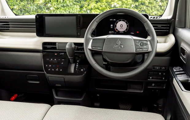Mitsubishi eK Space Mitsubishi eK Space