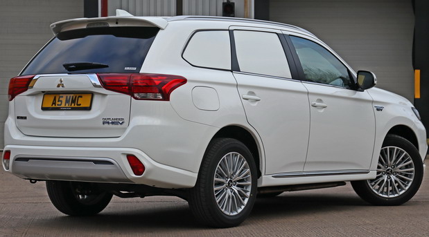 Mitsubishi Outlander PHEV Commercial Mitsubishi Outlander PHEV Commercial