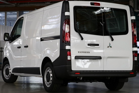Mitsubishi Express