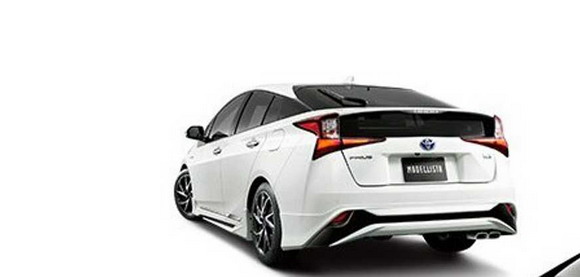 Modellista Toyota Prius Modellista Toyota Prius