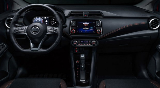 Nissan Versa