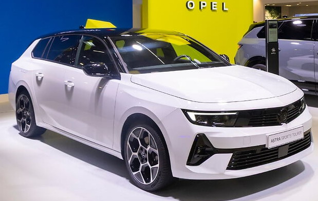 Opel Astra Sports Tourer Hybrid