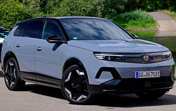 Opel Grandland Electric AWD
