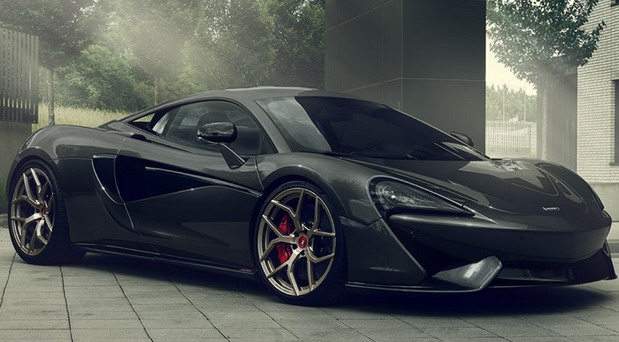 Pogea Racing McLaren 666S