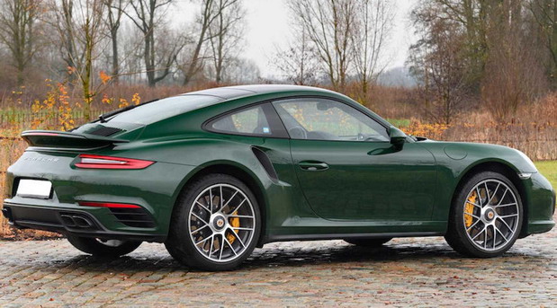 Porsche 911 Turbo S 