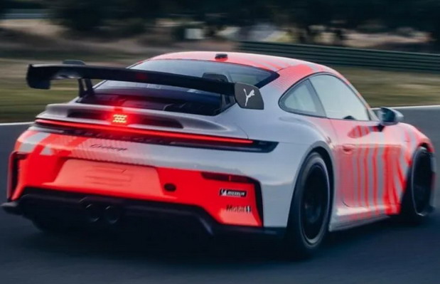 Porsche 911 Challenge