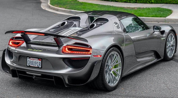 Porsche 918 Spyder 