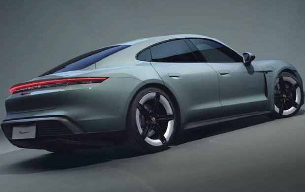 Porsche Taycan 4 Porsche Taycan 4