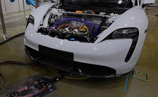 Porsche Taycan Porsche Taycan