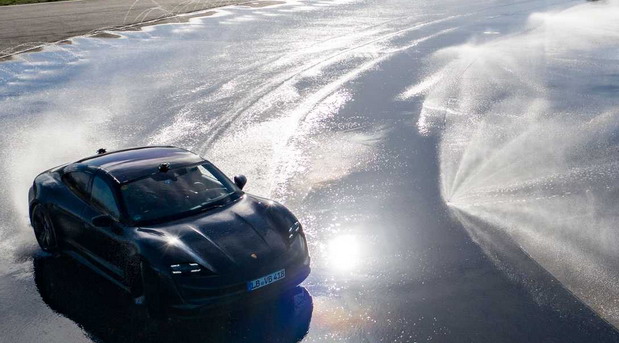 Porsche Taycan Porsche Taycan