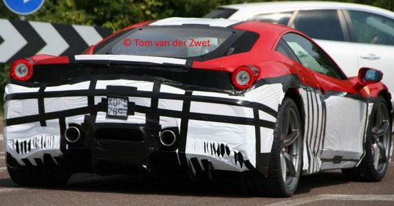 100432-ferrari scuderia 11.jpg, 56 KB