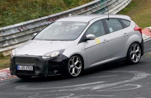 102918-ford focus st.jpg, 47 KB