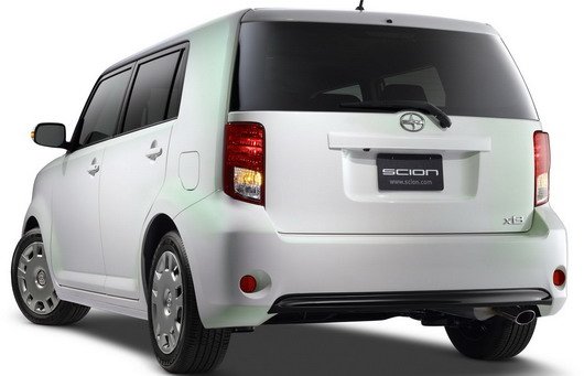 111849-Scion xB 11.jpg, 35 KB