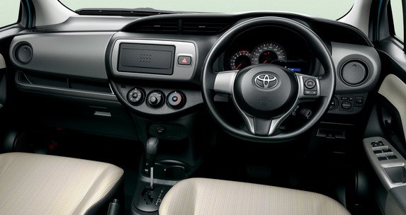 112586-toyota vitz 1111.jpg, 54 KB
