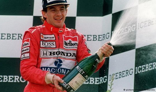 113059-senna.jpg, 58 KB